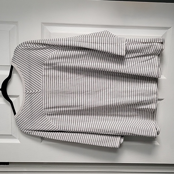3/4 Sleeve Striped Top - Picture 11 of 11